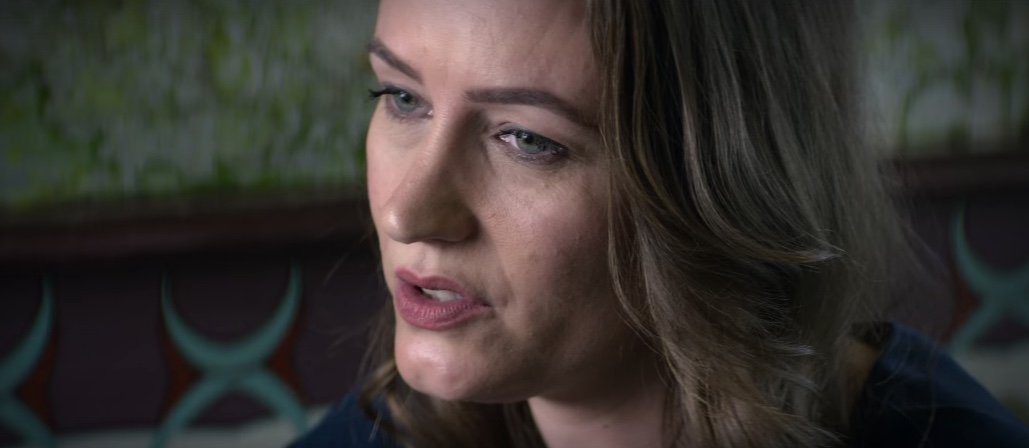 Кадр 3 з Аферист із Tinder