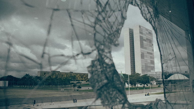 Кадр 4 з Апокаліпсис у тропіках