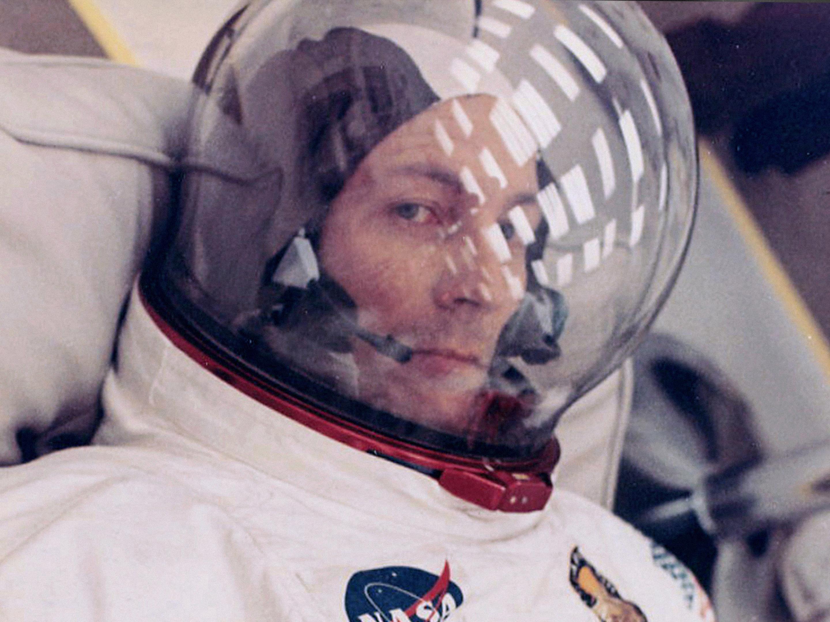 Кадр 2 з Аполлон-13: Виживання