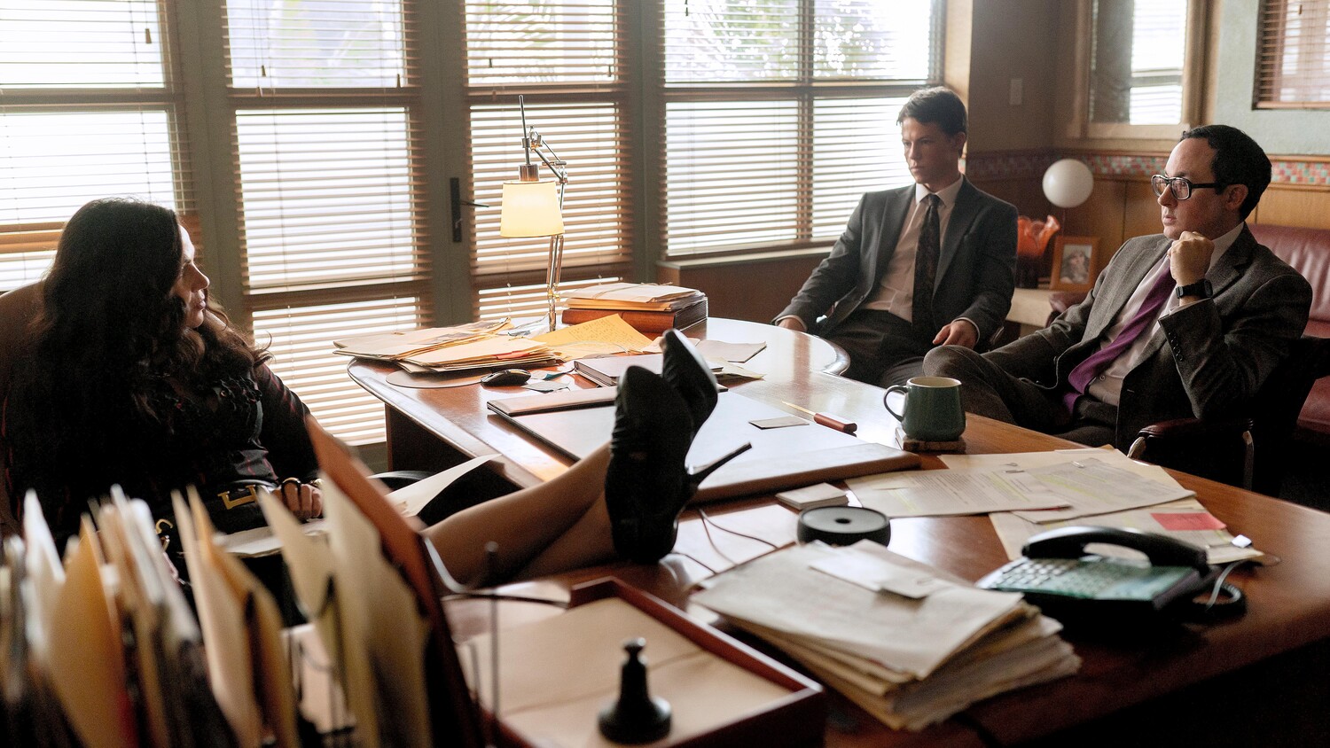 Кадр 2 з Благодійник 1 сезон