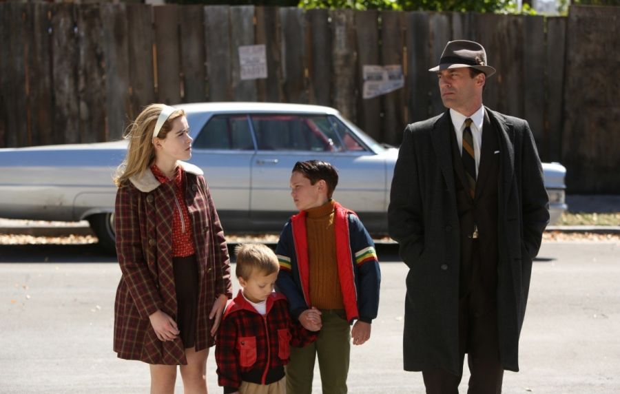 Кадр 2 з Божевільні 1 сезон