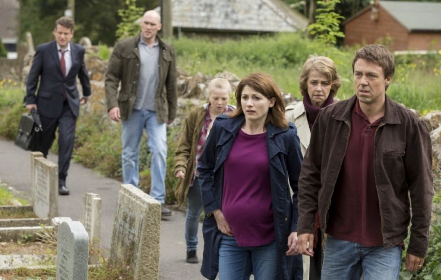 Кадр 3 з Бродчорч / Вбивство на пляжі 1 сезон