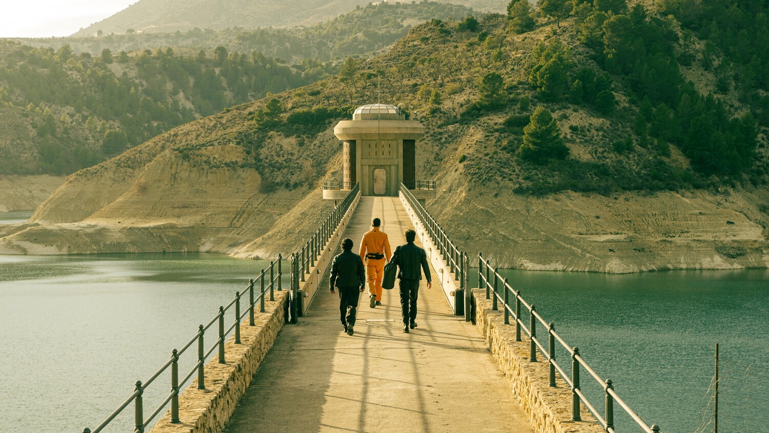Кадр 4 з Бункер мільярдерів 1 сезон