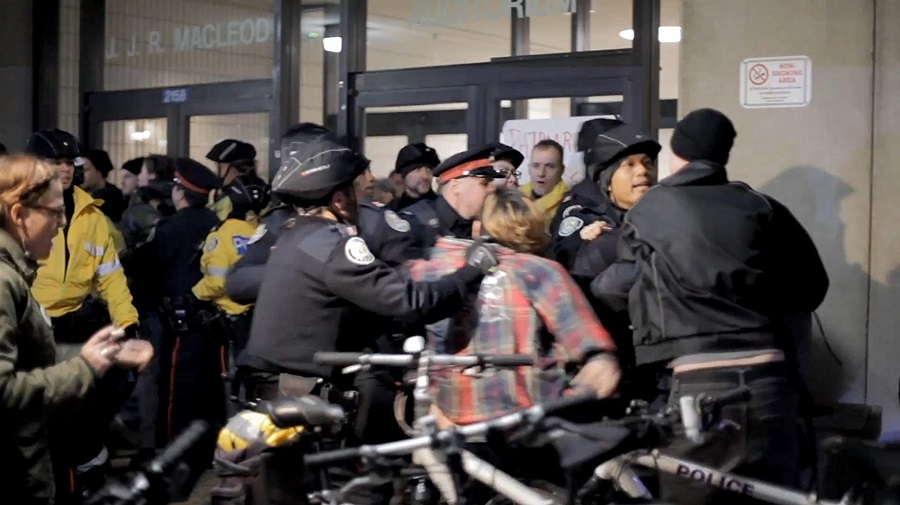 Кадр 4 з Червона таблетка