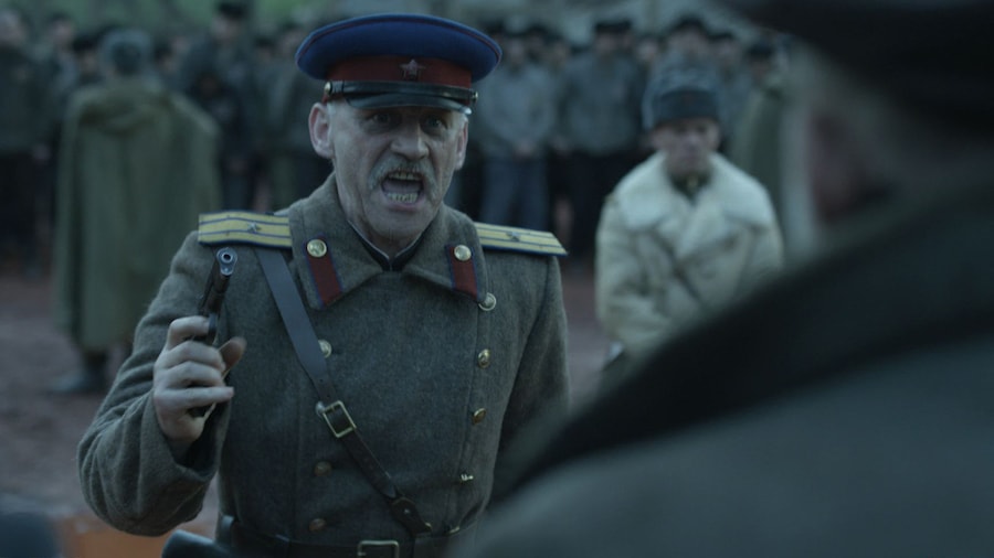 Кадр 1 з Червоний