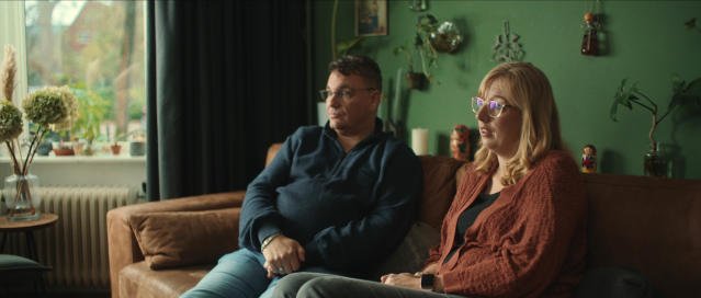 Кадр 2 з Чоловік із 1000 дітей 1 сезон