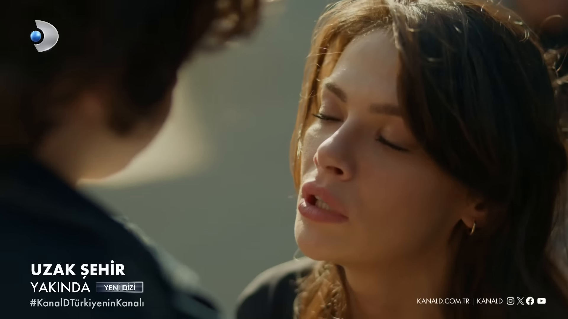 Кадр 1 з Далеке місто 1 сезон