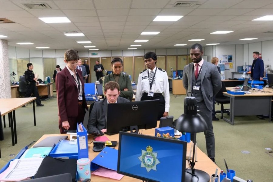 Кадр 3 з Детектив Рой Грейс / Ґрейс 1 сезон