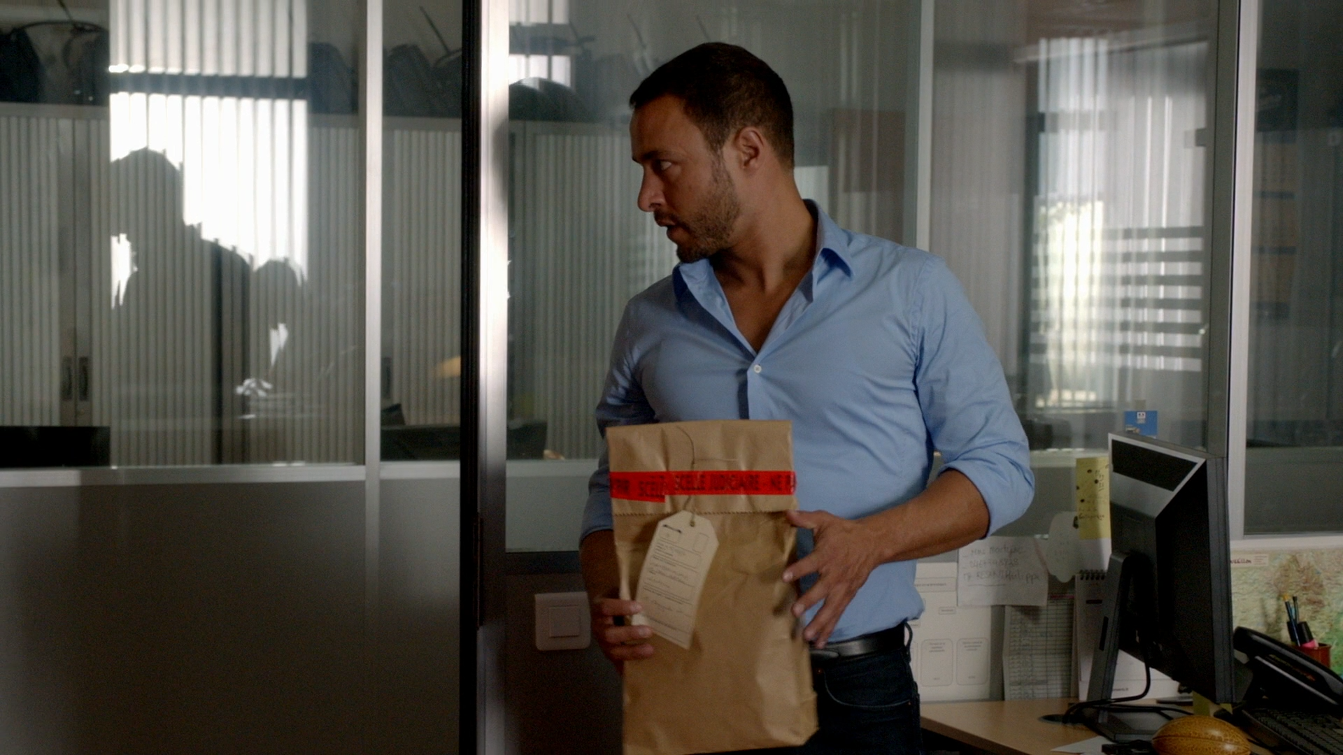 Кадр 3 з Детектив Ренуар / Кандіс Ренуар - детектив із декрету 11 сезон