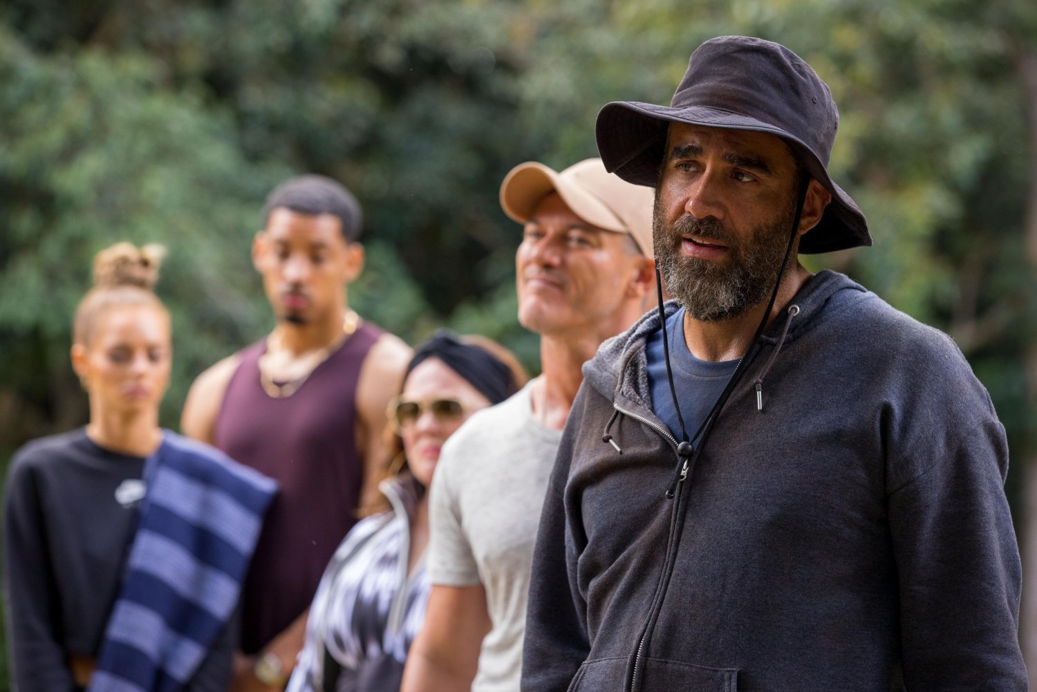 Кадр 4 з Дев'ятеро цілковитих незнайомців 1 сезон