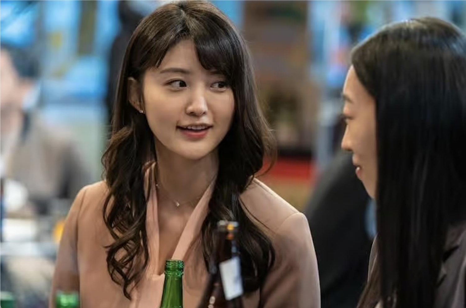 Кадр 1 з Дівчина в масці 1 сезон