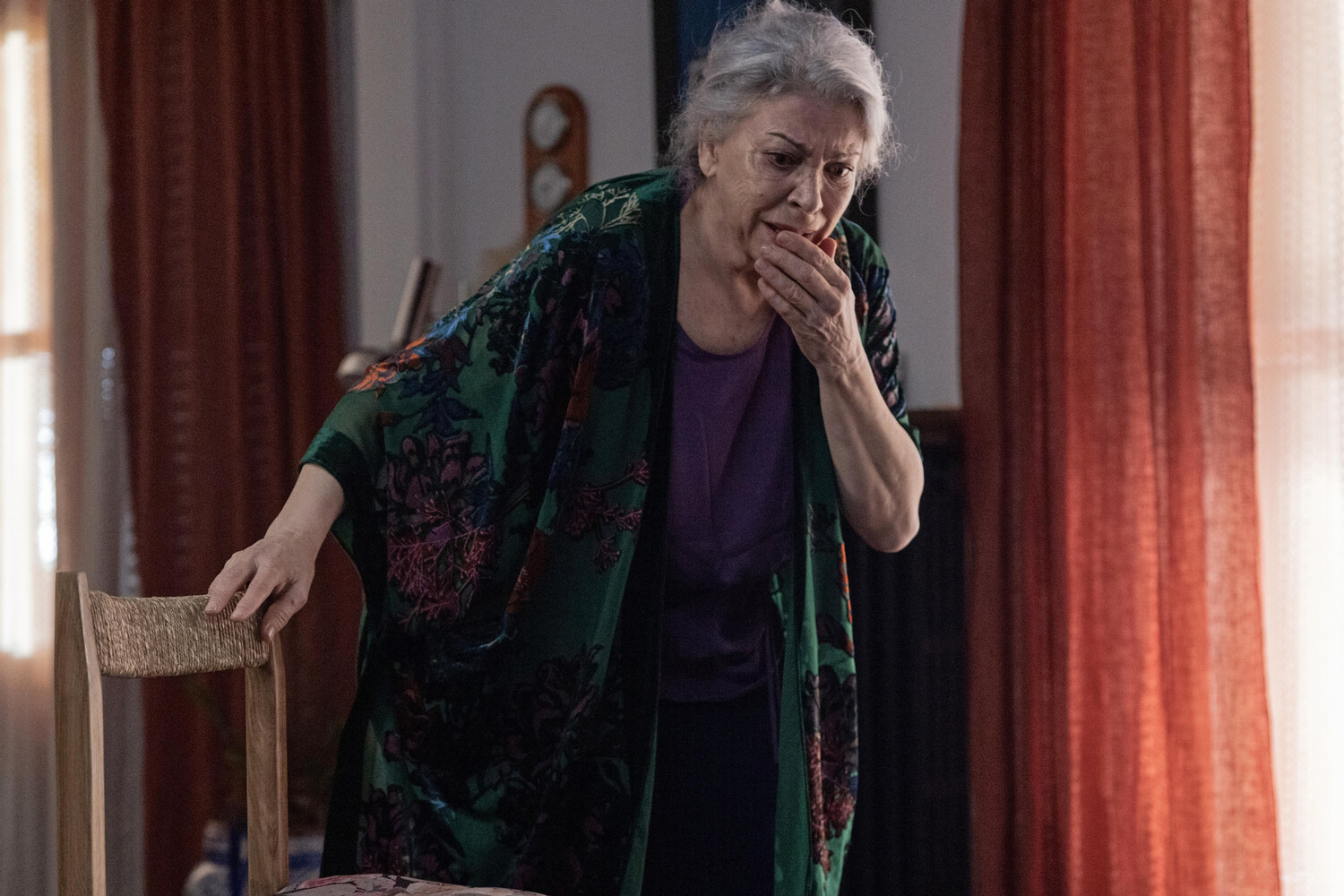 Кадр 3 з Дві могили 1 сезон