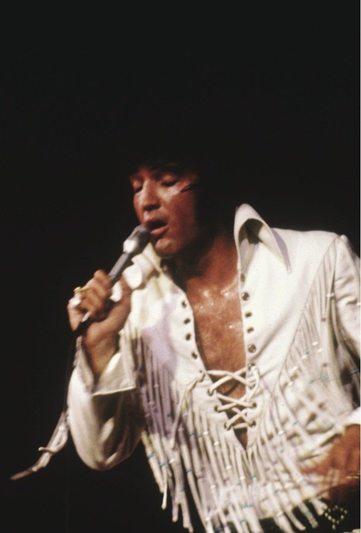 Кадр 4 з ''Елвіс: Все, як є'', або ''Так це відбувалося''