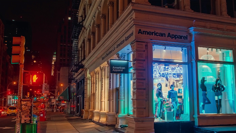 Кадр 4 з Фіаско: Американське вбрання