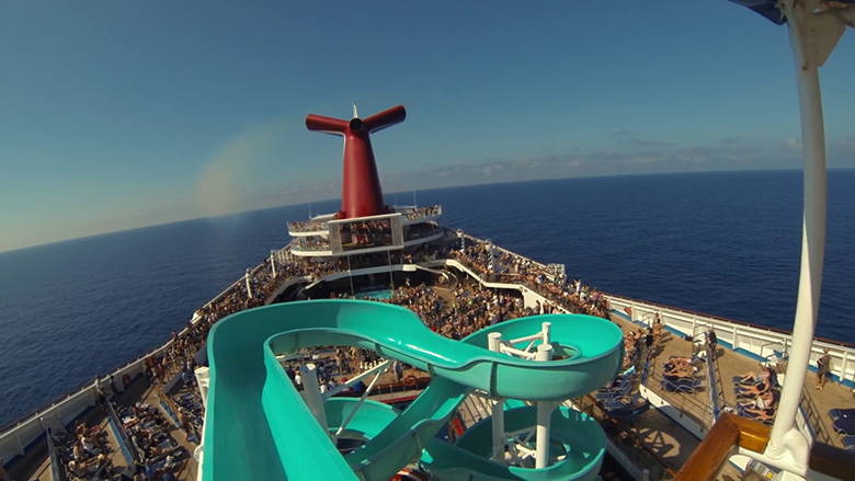 Кадр 2 з Фіаско: Фекальний круїз