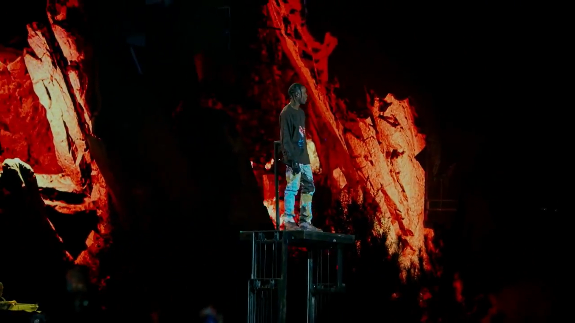 Кадр 2 з Фіаско: Трагедія на фестивалі Astroworld