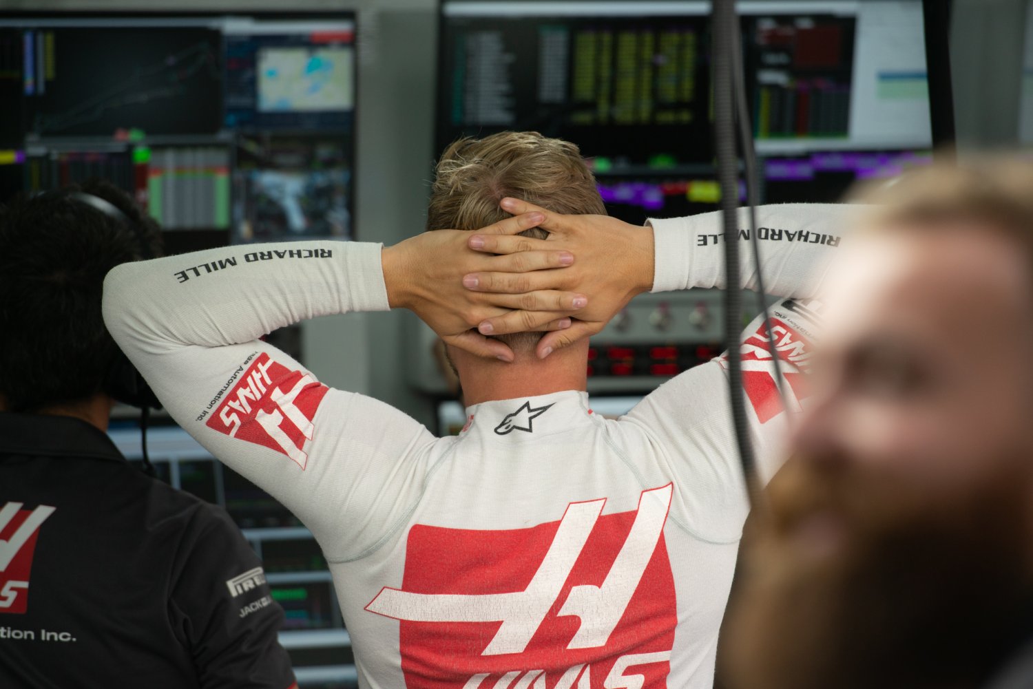 Кадр 4 з Formula 1: Жени, щоб вижити 4 сезон