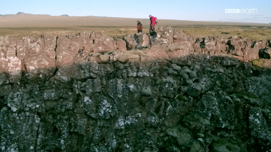 Кадр 4 з Горизонт. Космічні вулкани