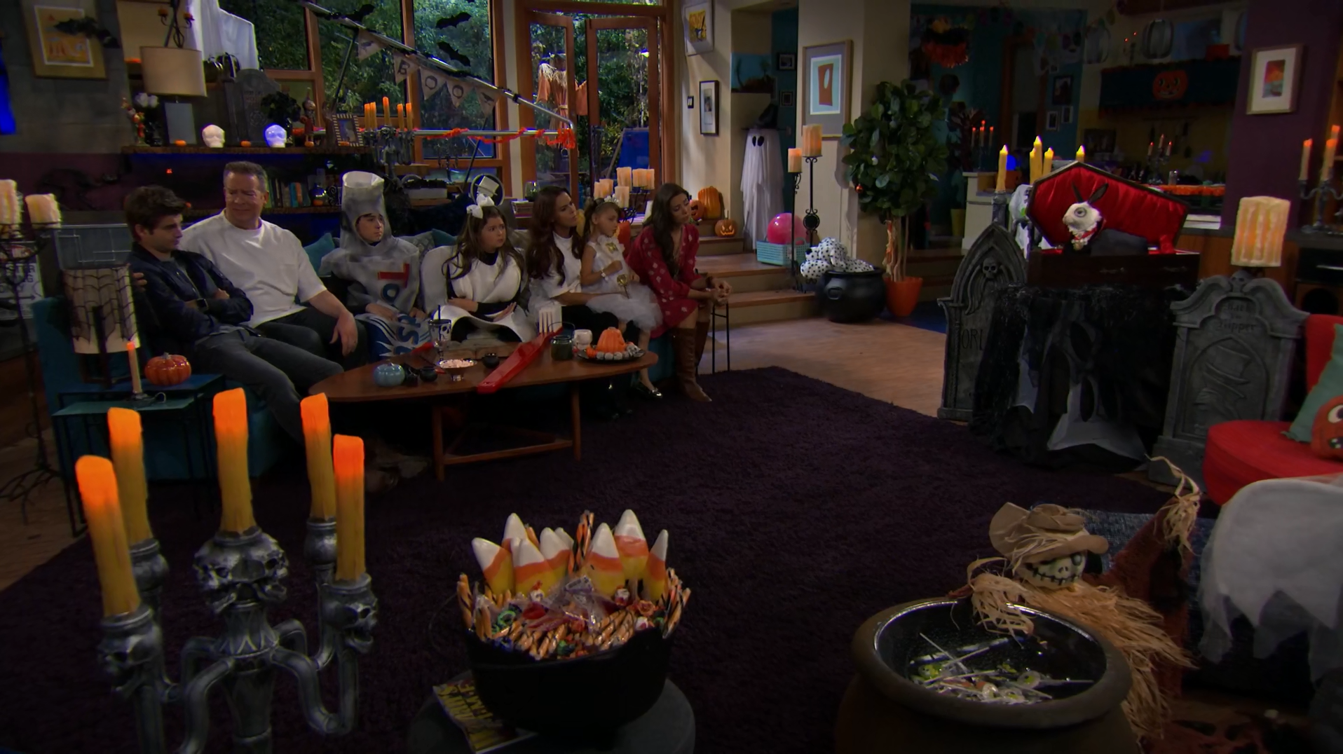 Кадр 3 з Грізна сімейка 4 сезон