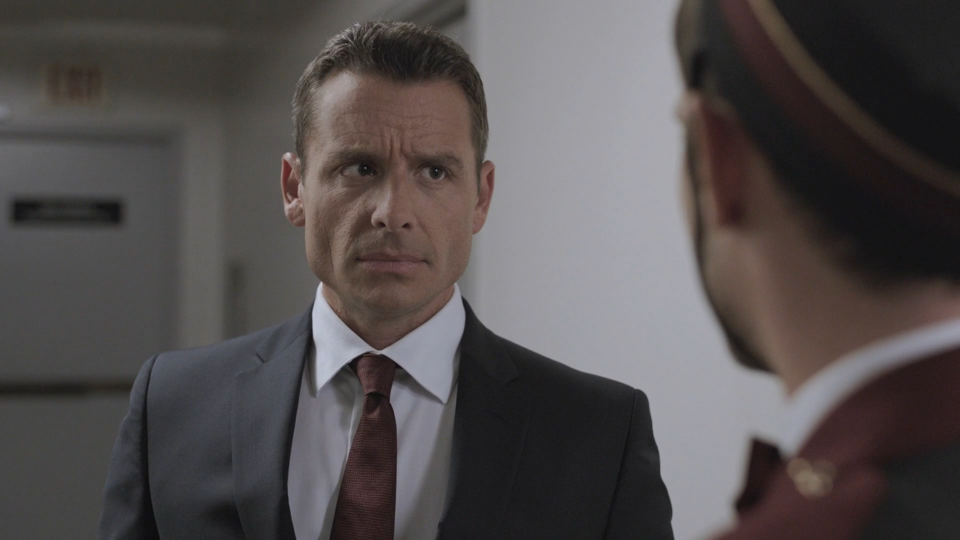 Кадр 1 з Холістичне детективне агентство Дірка Джентлі 1 сезон