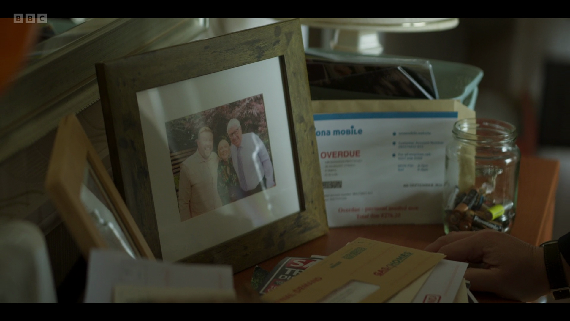 Кадр 1 з Єдина дитина 1 сезон