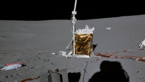 Кадр 4 з Кадри з Місяця