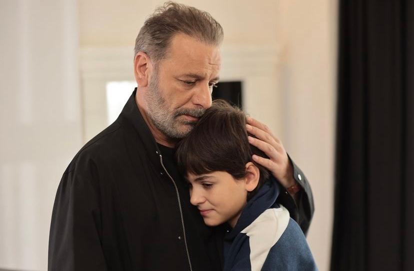 Кадр 3 з Камінь, ножиці, папір 1 сезон