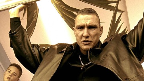 Кадр 2 з Карти, гроші і два стволи