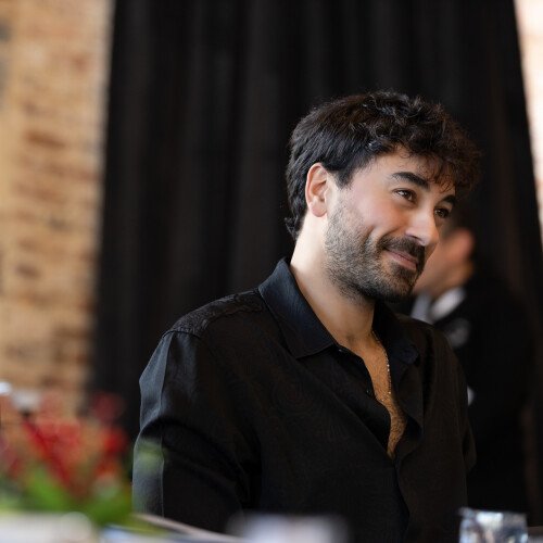 Кадр 2 з Казка про попіл 1 сезон