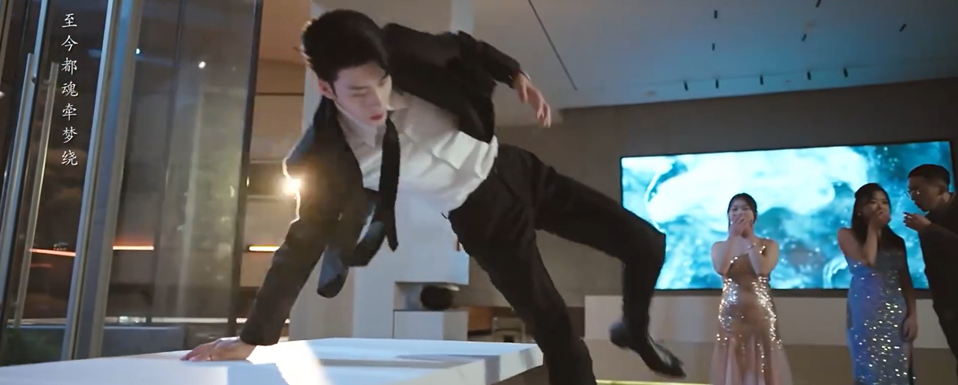 Кадр 4 з Кохання на межі розлучення 1 сезон