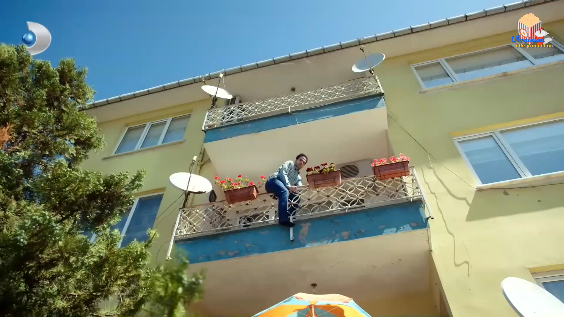 Кадр 2 з Кохання напоказ 1 сезон