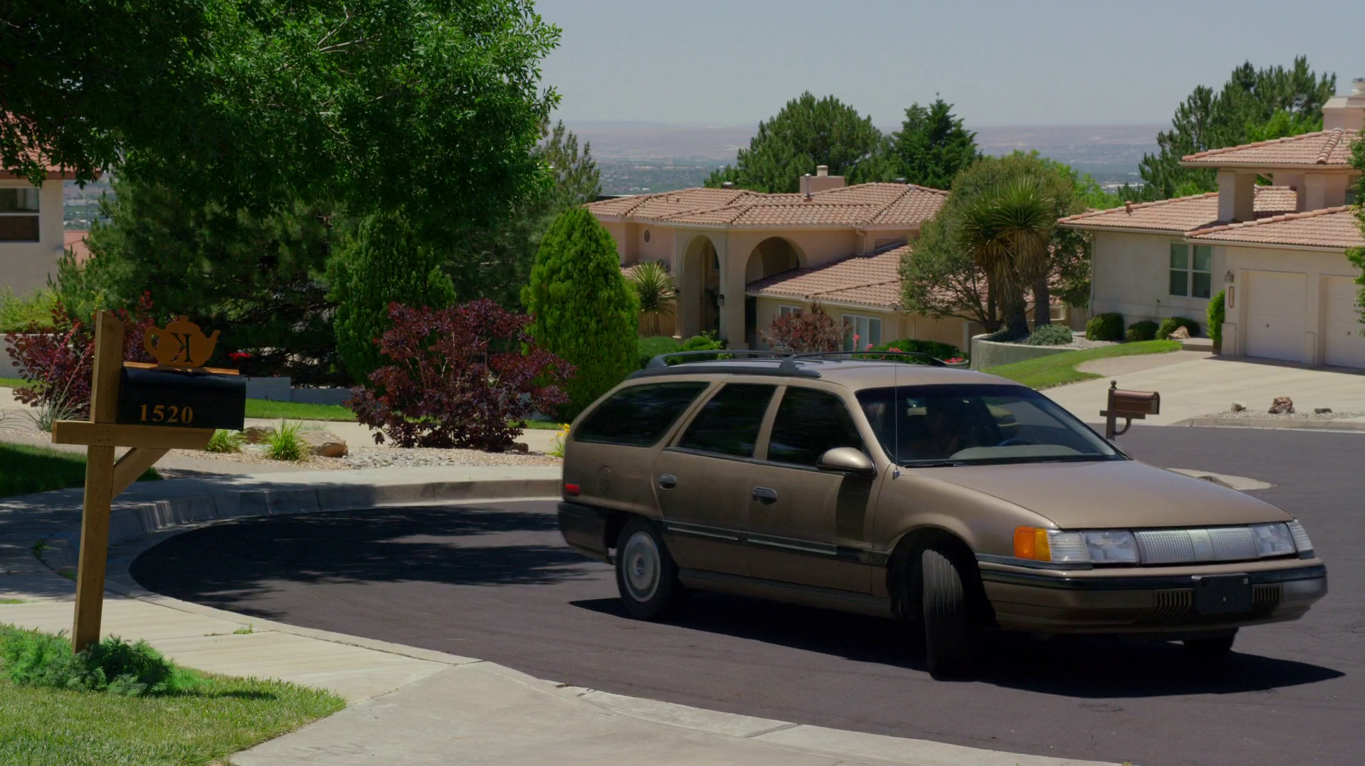 Кадр 2 з Краще подзвонiть Солу 1 сезон