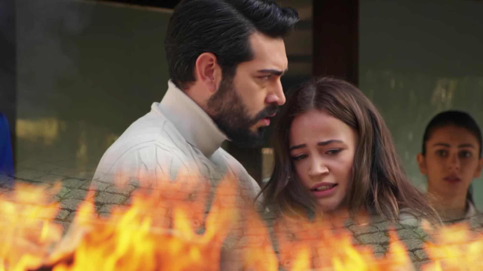 Кадр 3 з Криваві квіти 2 сезон