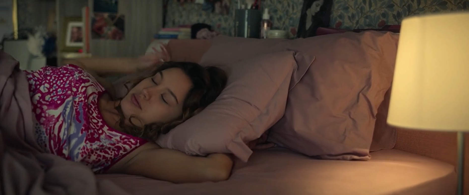 Кадр 1 з Любов й одержимість 1 сезон