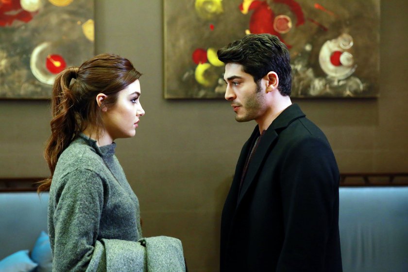 Кадр 4 з Любов не розуміє слів 1 сезон