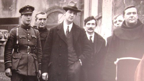 Кадр 4 з Майкл Коллінз