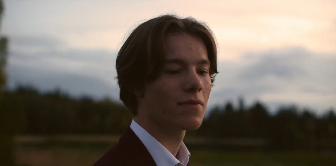 Кадр 1 з Молоді монархи 2 сезон