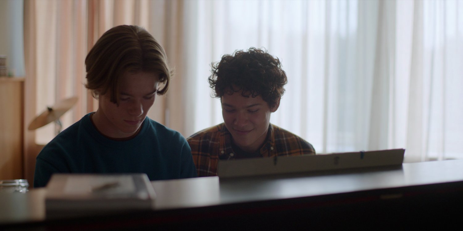 Кадр 4 з Молоді монархи 2 сезон