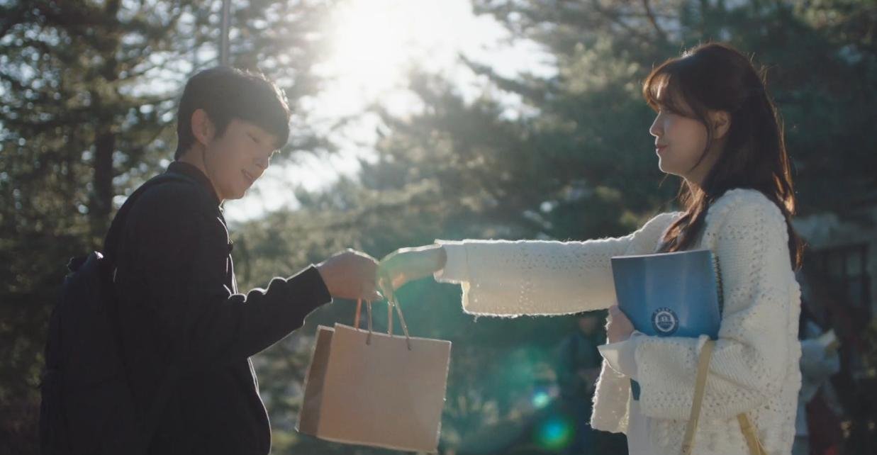 Кадр 4 з Моє життя знову 1 сезон