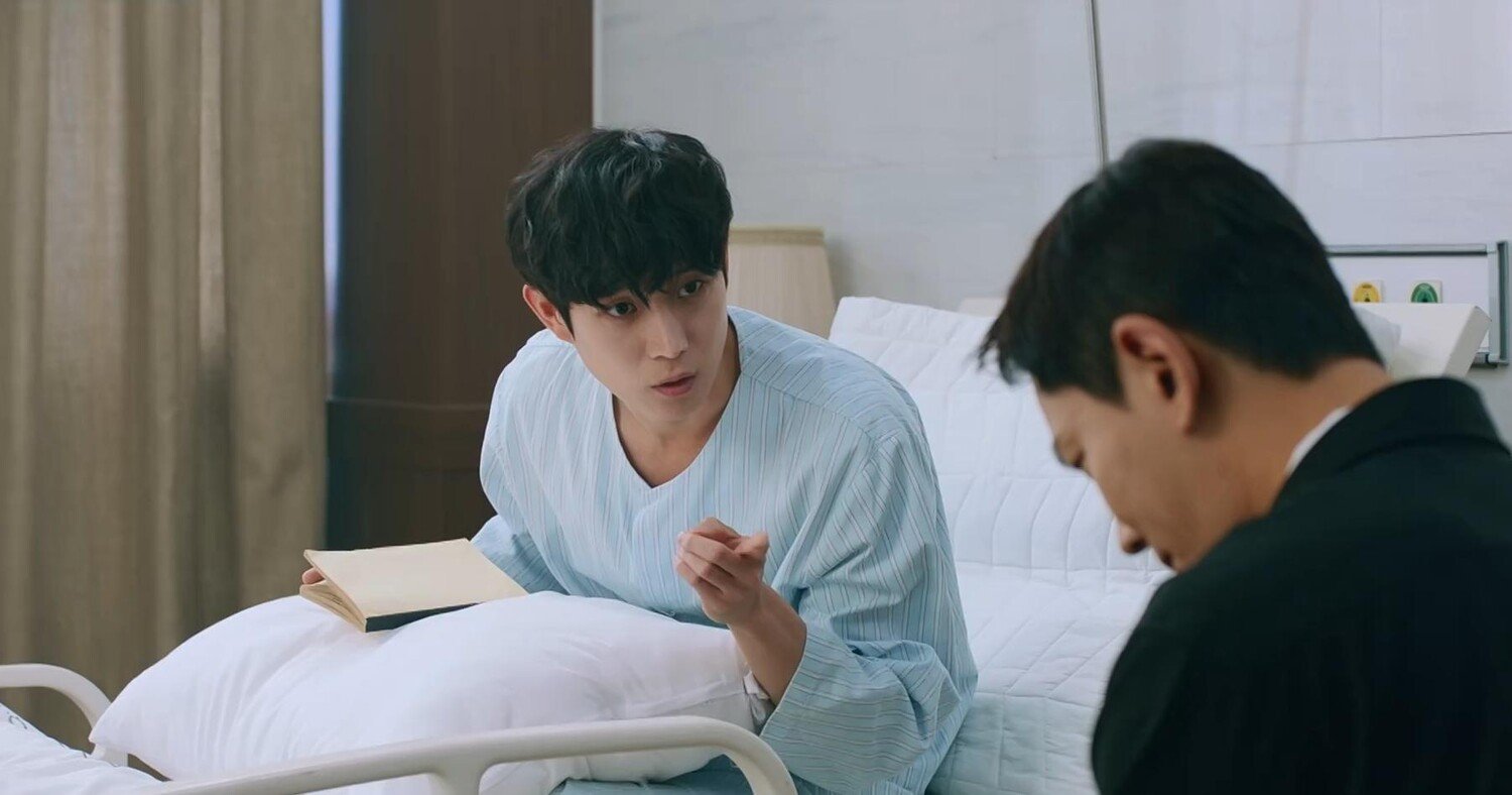 Кадр 2 з Місяць удень 1 сезон