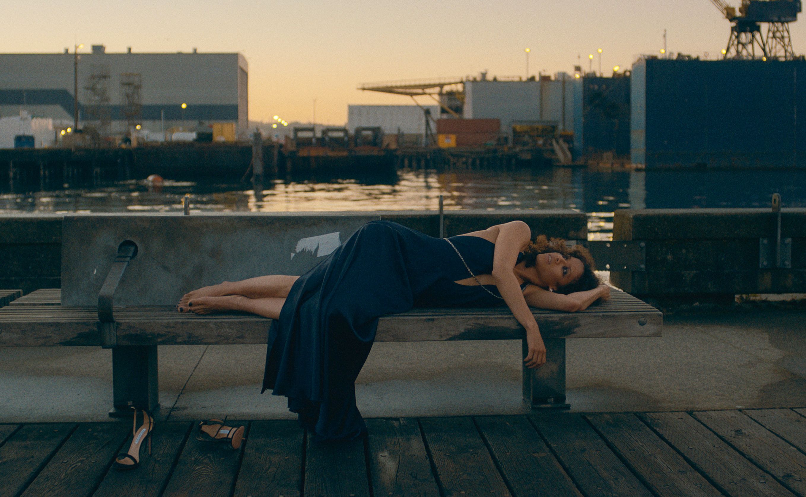 Кадр 3 з На поверхні 2 сезон