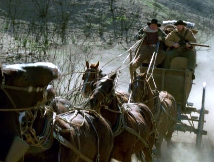 Кадр 4 з На тому стоємо / Тверда земля / Важка земля