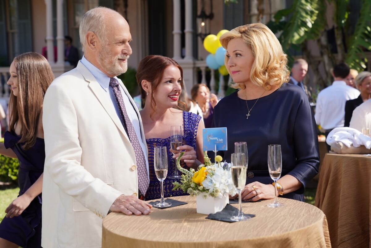 Кадр 3 з Непристойно багаті 1 сезон