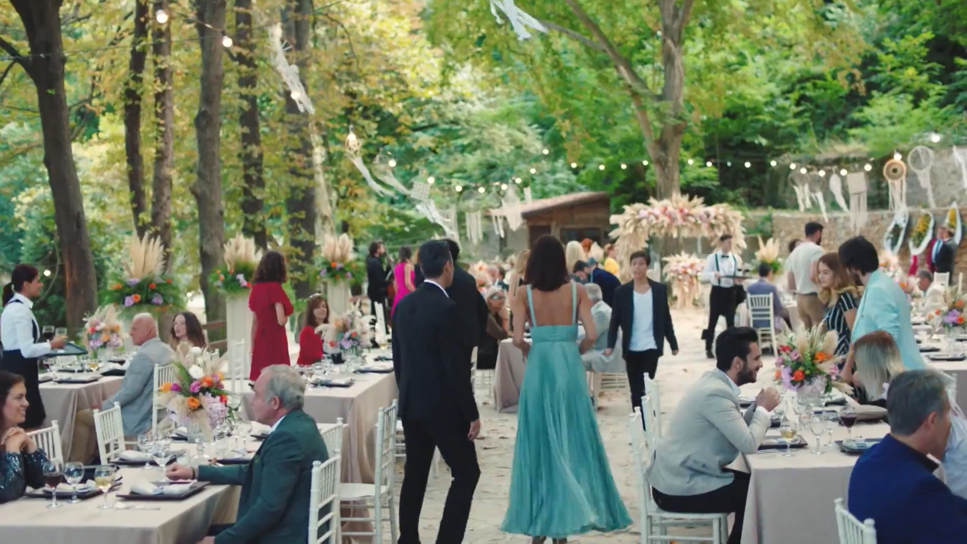 Кадр 1 з Невірний 2 сезон