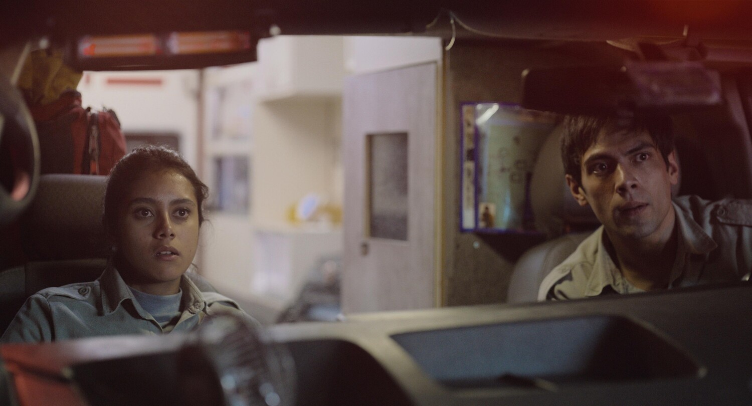 Кадр 3 з Опівнічна сім'я / НІчна швидка 1 сезон