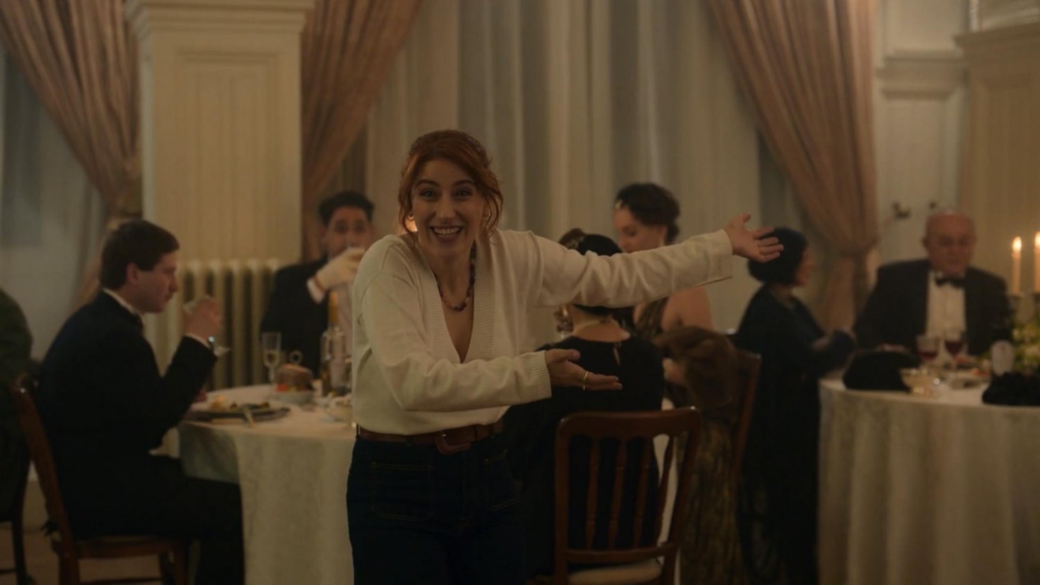 Кадр 1 з Опівночі в готелі Пера Палас / Північ у Пера-палас 1 сезон