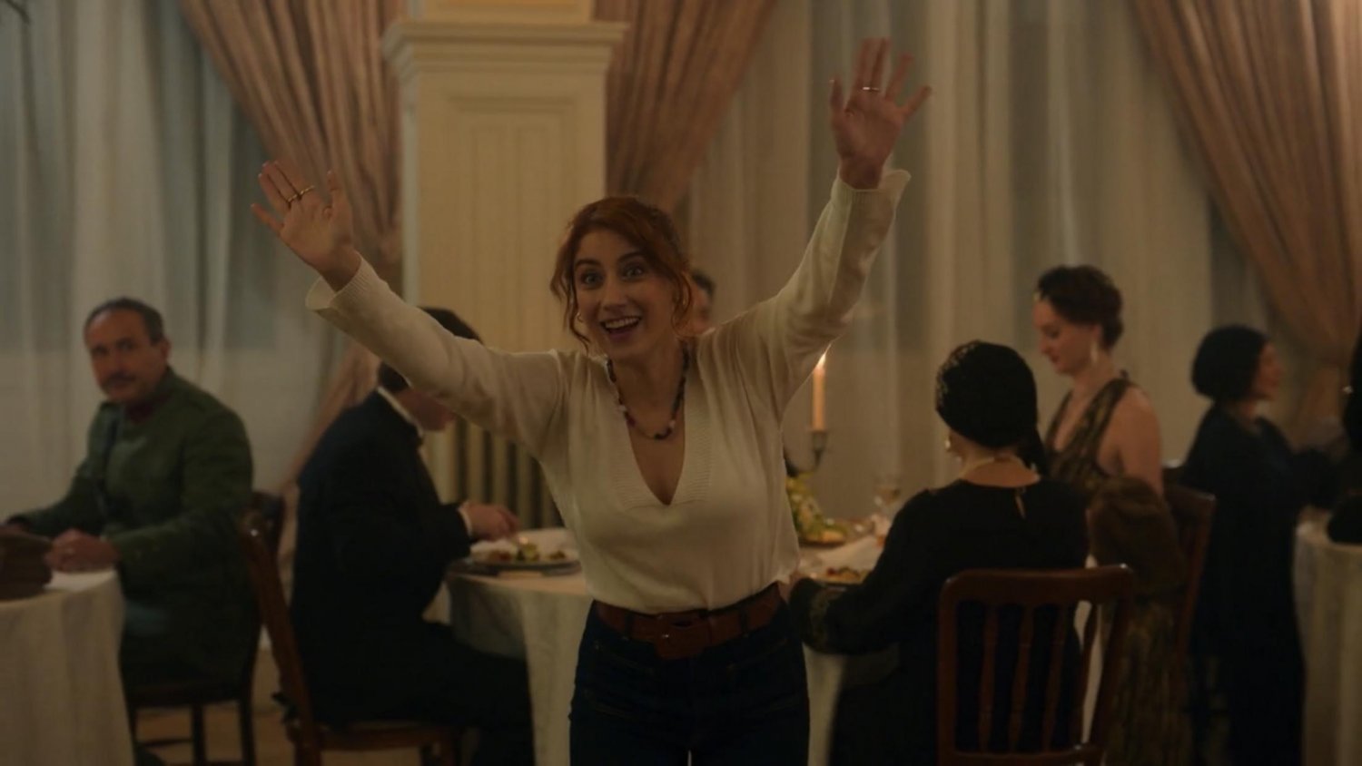 Кадр 3 з Опівночі в готелі Пера Палас / Північ у Пера-палас 1 сезон