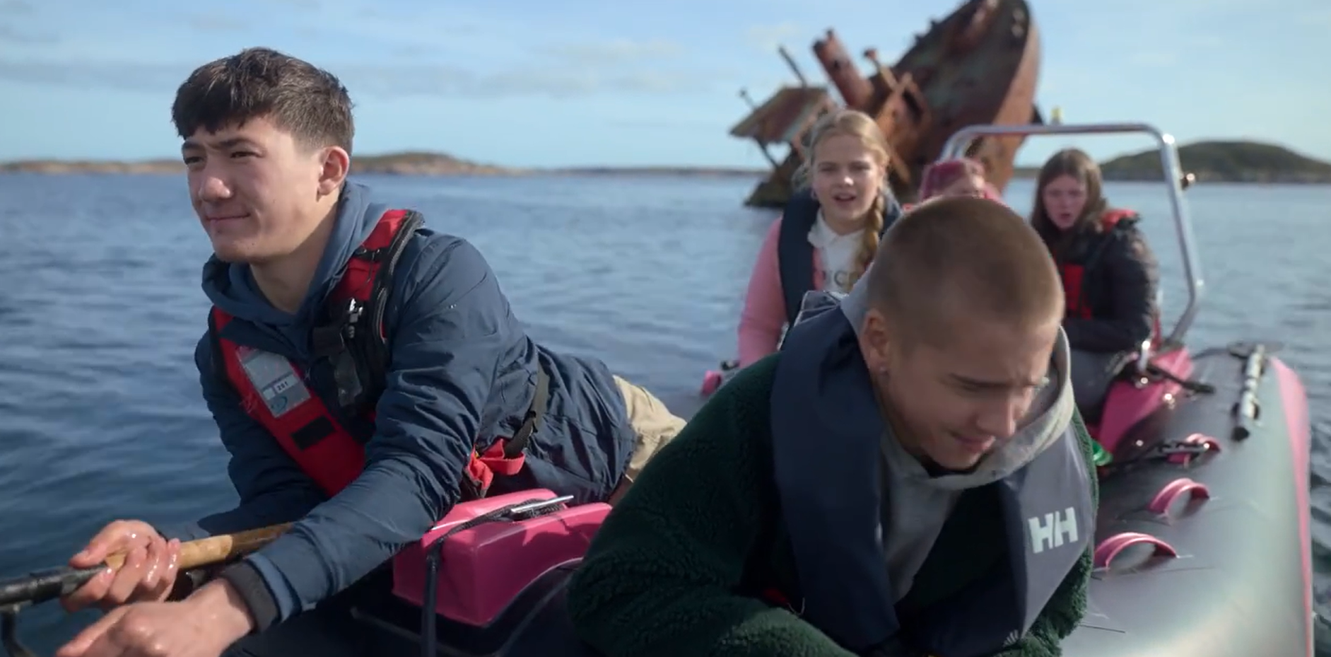 Кадр 1 з Острів мільярдерів 1 сезон