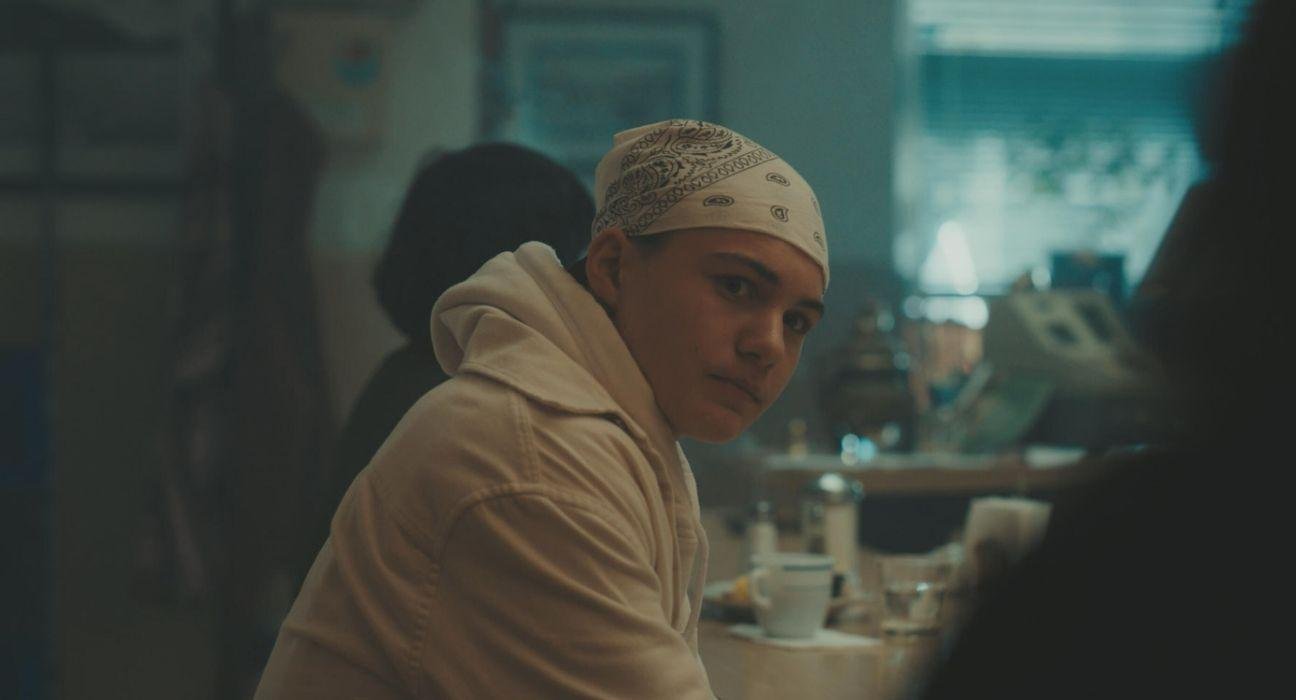 Кадр 1 з Під мостом 1 сезон