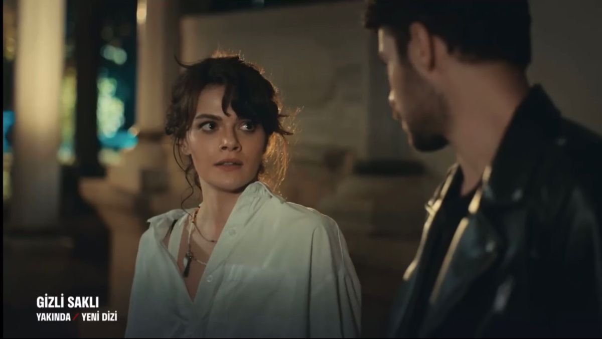 Кадр 3 з Під прикриттям 1 сезон